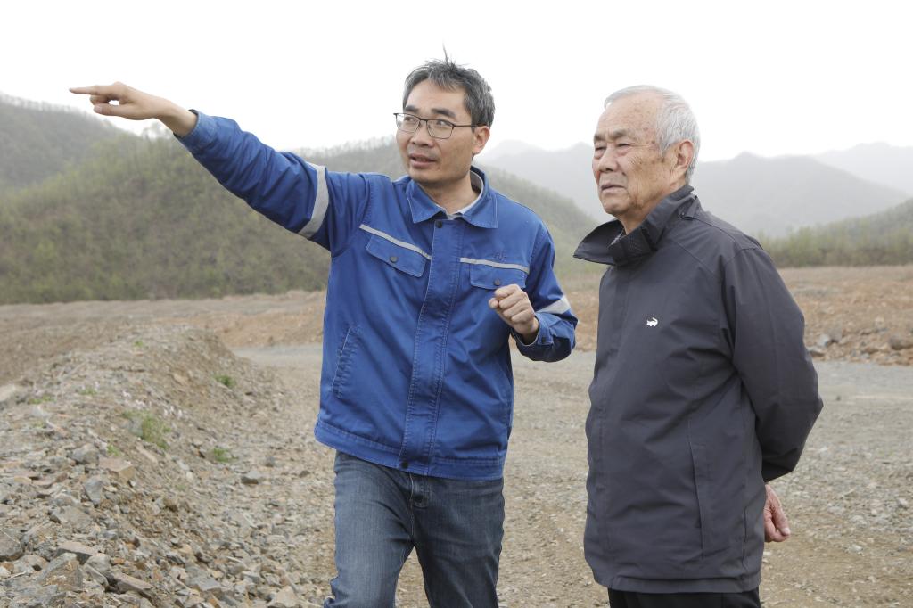 20250411-3044永利集团汝阳开展露天爆破技术专题培训照片 (2).JPG